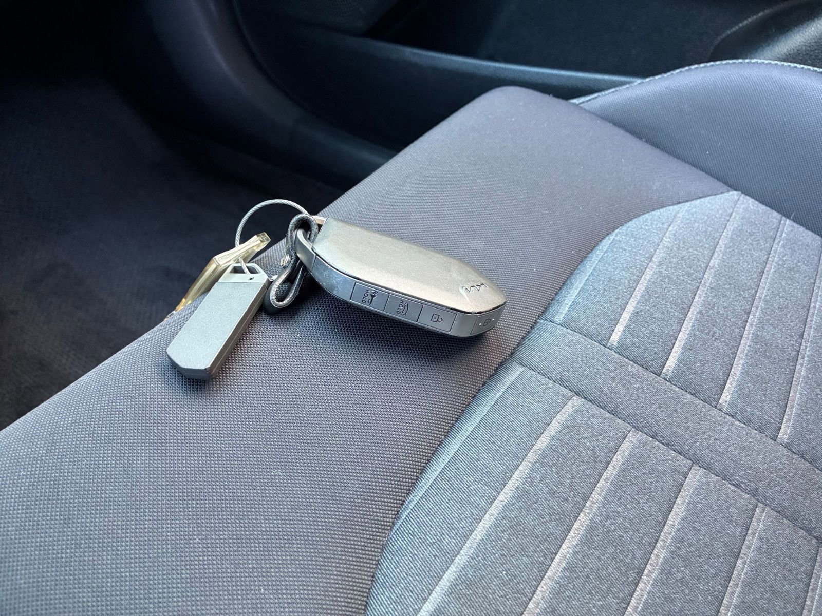 Used 2025 Kia K5 LXS image 21