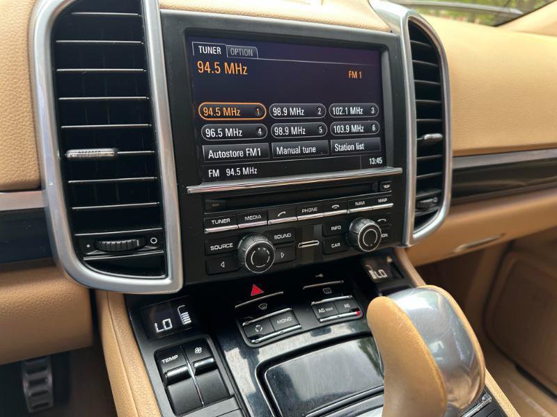 Used 2011 Porsche Cayenne S AWD/4WD image 29