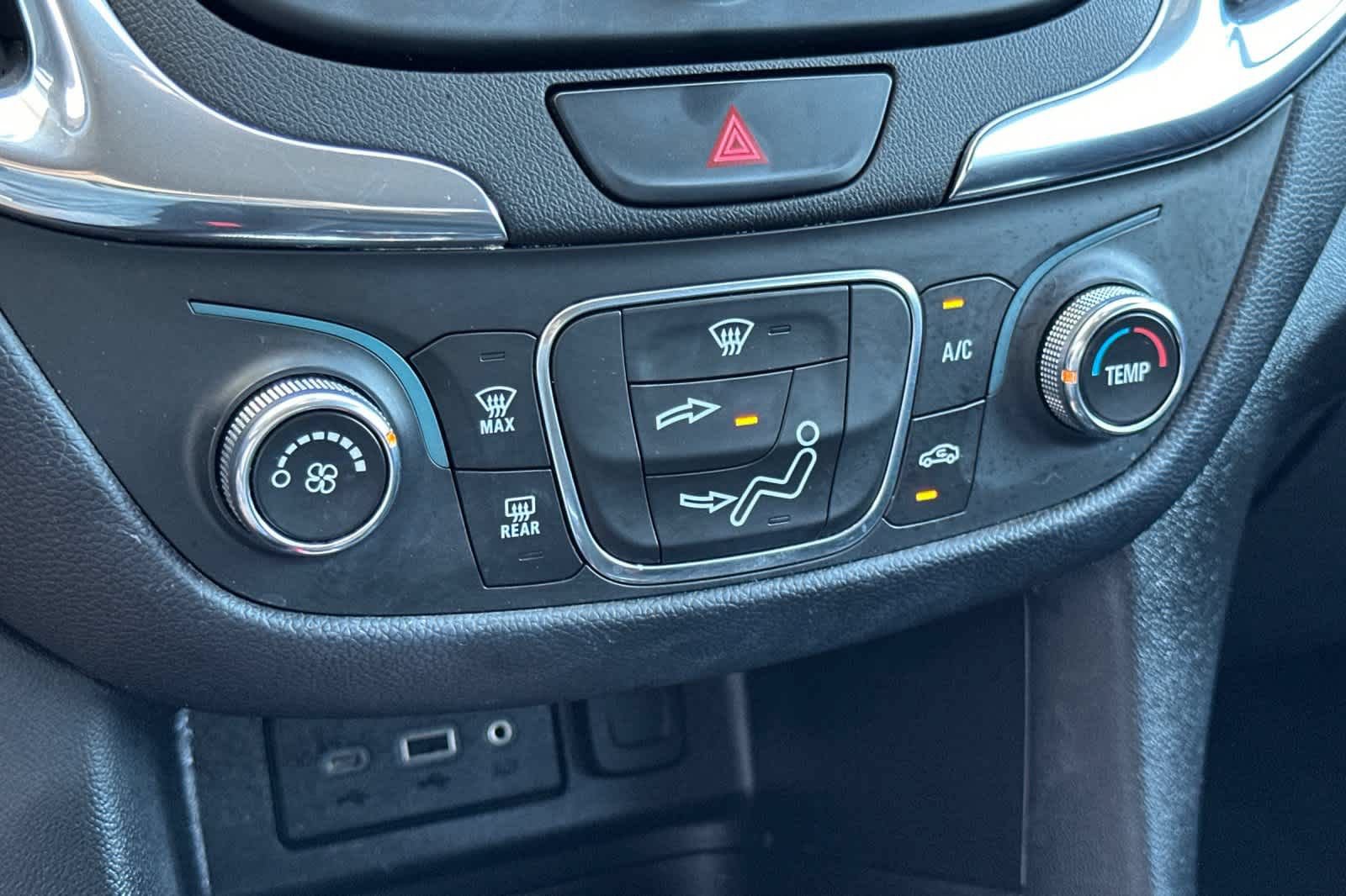 Used 2020 Chevrolet Equinox LT FWD image 21