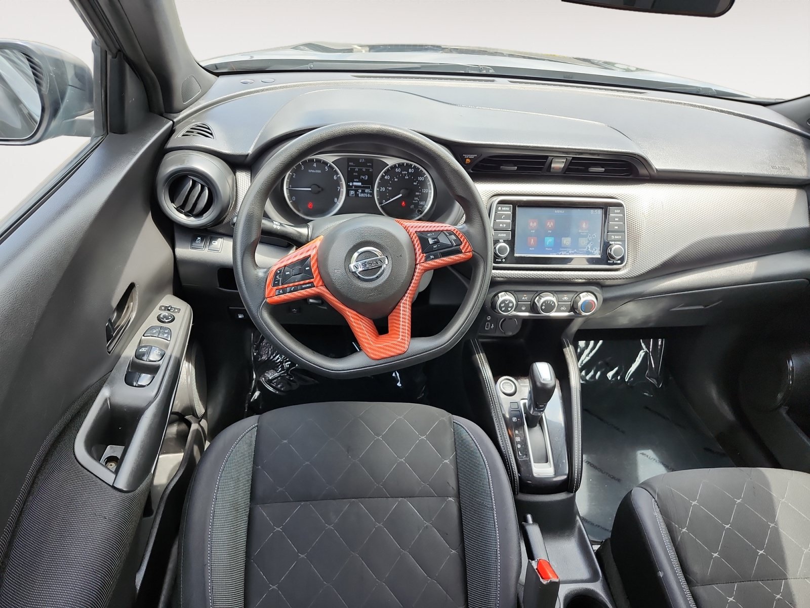 Used 2019 Nissan Kicks S FWD image 10