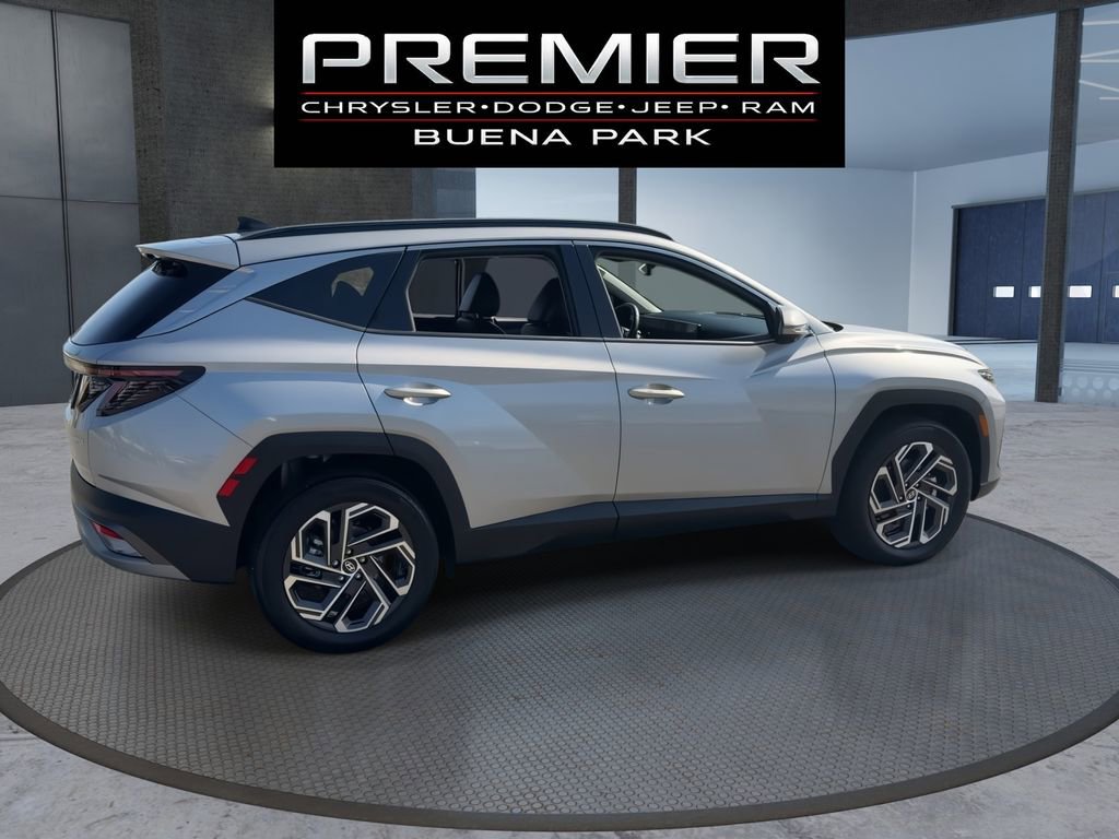 Used 2025 Hyundai Tucson Limited AWD/4WD image 8