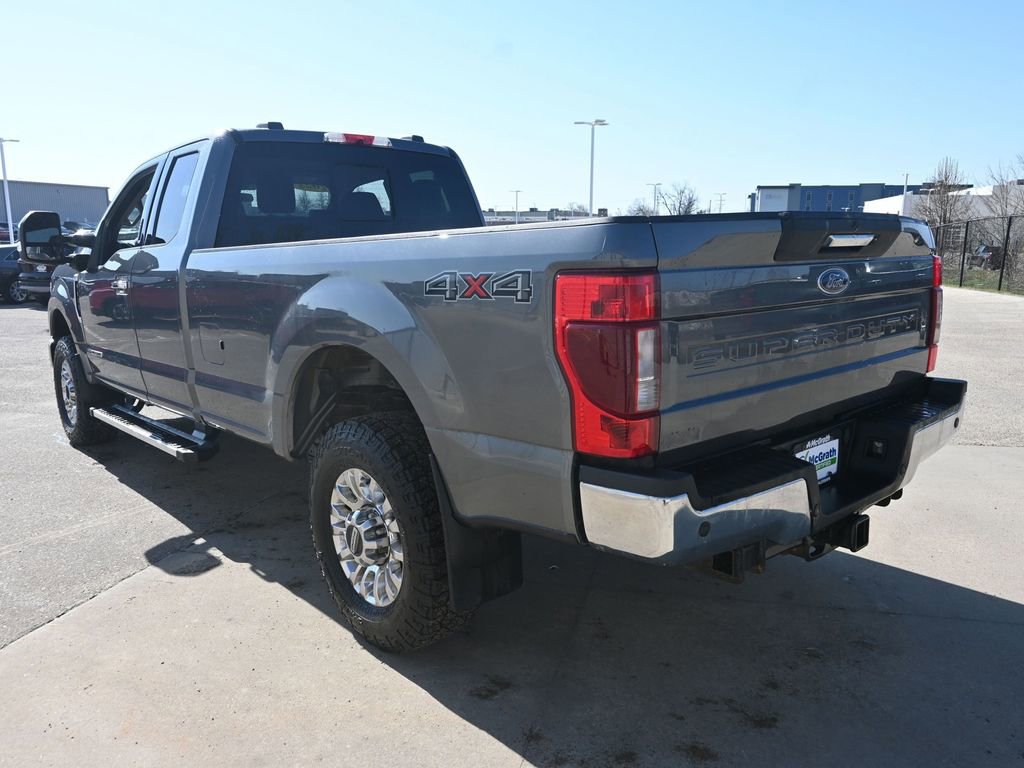 Used 2022 Ford F350 XLT w/ XLT Premium Package image 7