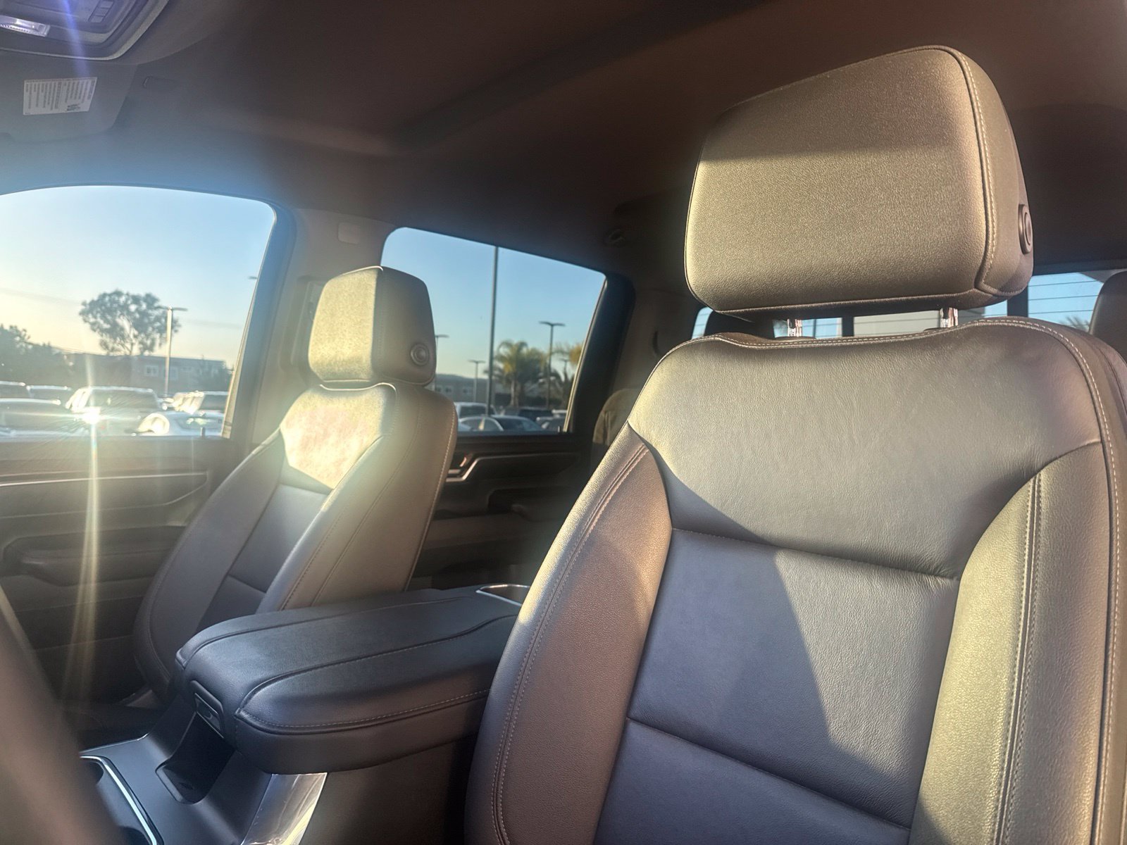 Used 2024 Chevrolet Silverado 2500 LT w/ All Star Edition AWD/4WD image 8