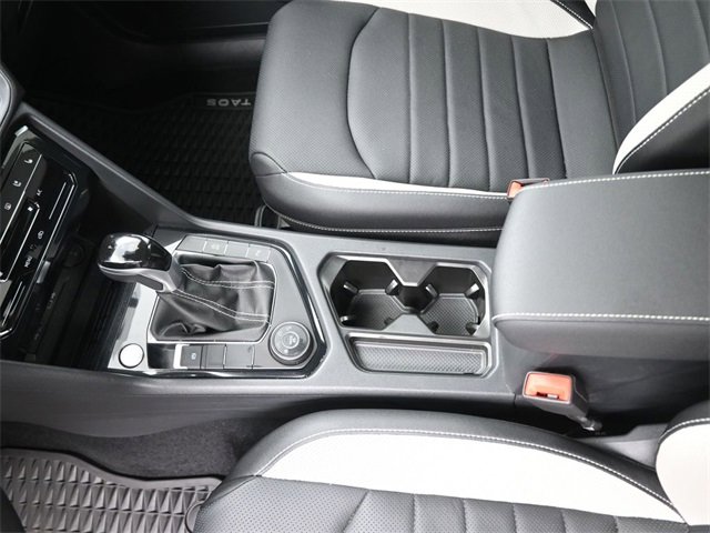 New 2025 Volkswagen Taos SEL w/ Black Wheel Plus Package image 31