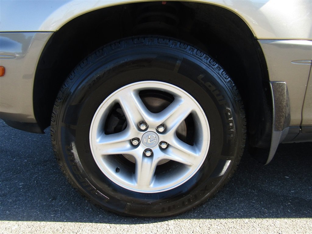 Used 2000 Lexus RX 300 4WD w/ Limited Pkg image 13
