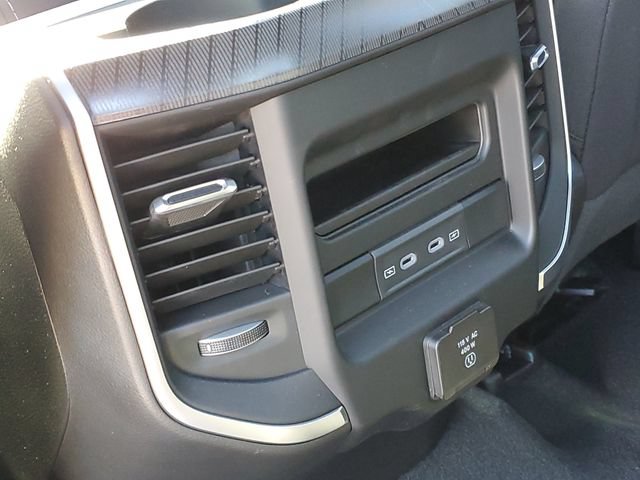 New 2026 RAM 1500 Big Horn AWD/4WD image 14