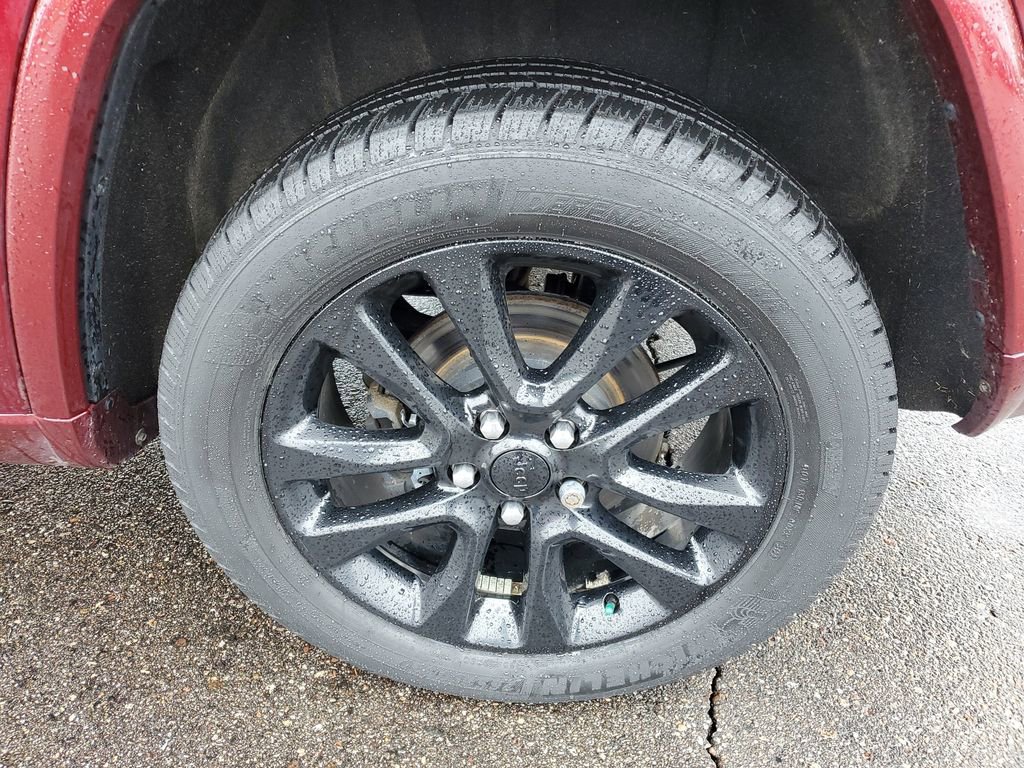 Used 2018 Jeep Grand Cherokee Altitude image 32