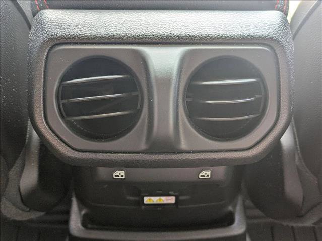 Used 2018 Jeep Wrangler Unlimited Rubicon image 19