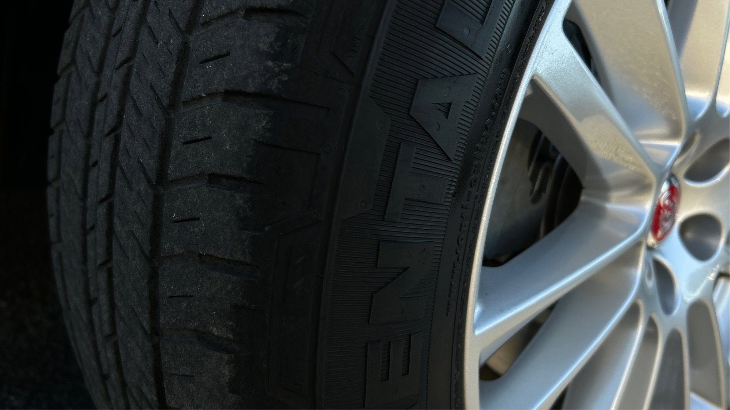 Used 2019 Jaguar F-PACE Prestige image 48