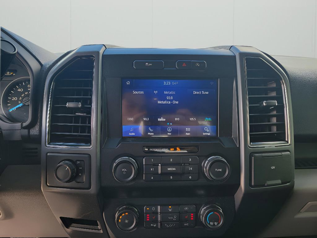 Used 2020 Ford F150 XLT w/ Equipment Group 302A Luxury AWD/4WD image 19
