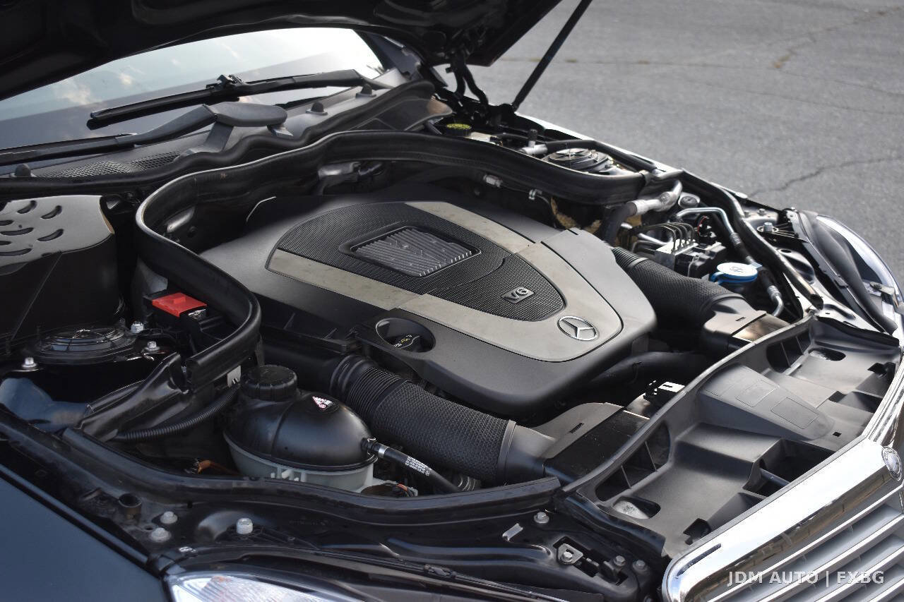 Used 2010 Mercedes-Benz E 350 Sedan image 36