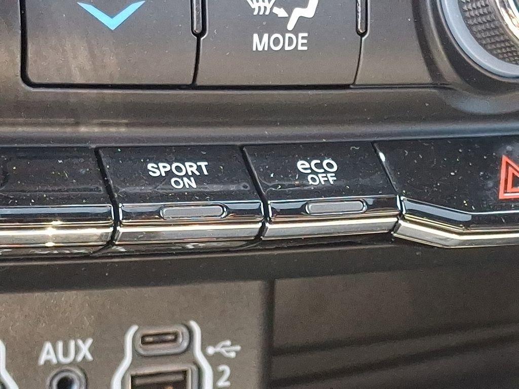 Used 2022 Dodge Durango R/T w/ Blacktop Package AWD/4WD image 29