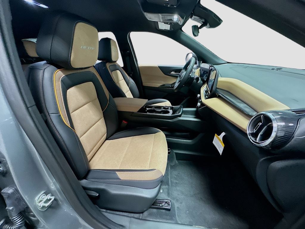 New 2026 Chevrolet Equinox ACTIV FWD image 32