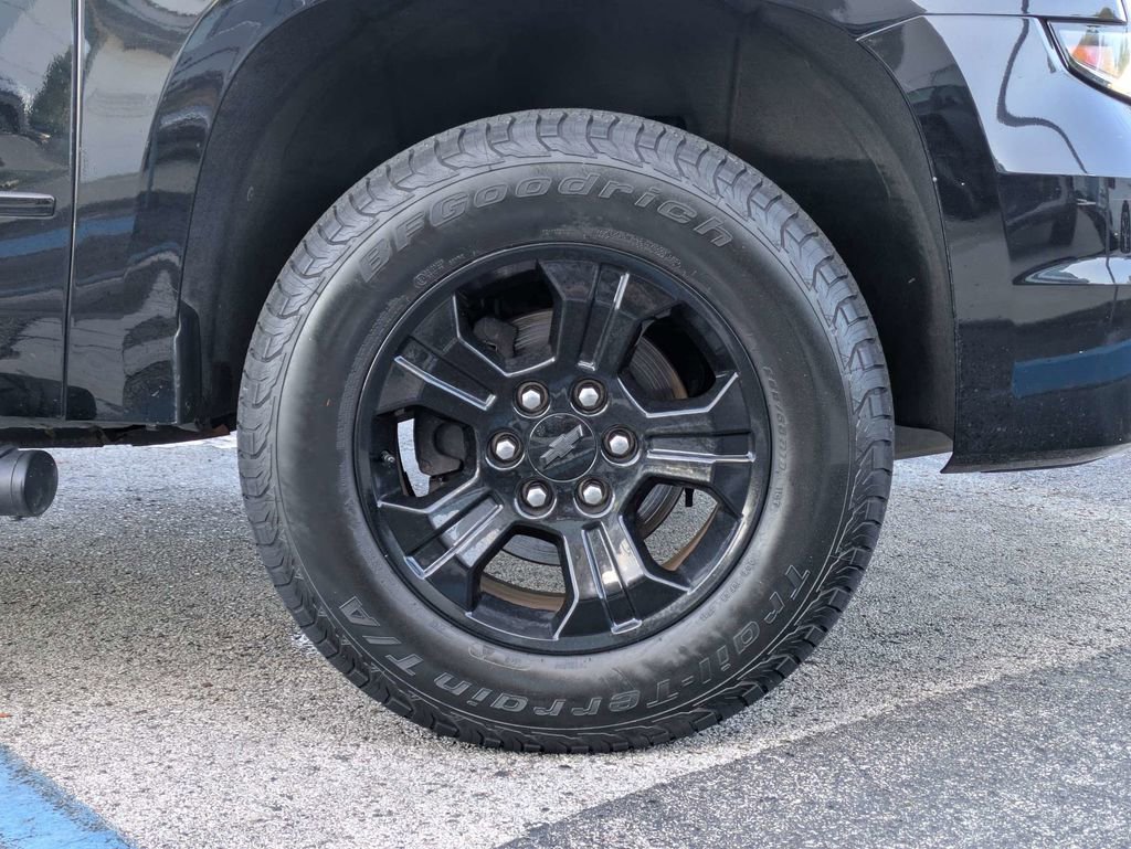 Used 2020 Chevrolet Tahoe LT w/ Z71 Midnight Edition image 11