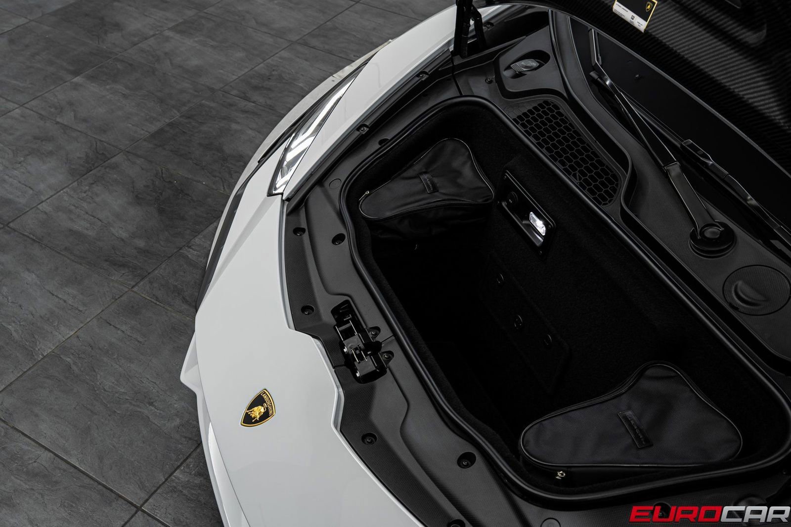 Used 2023 Lamborghini Huracan Tecnica image 11