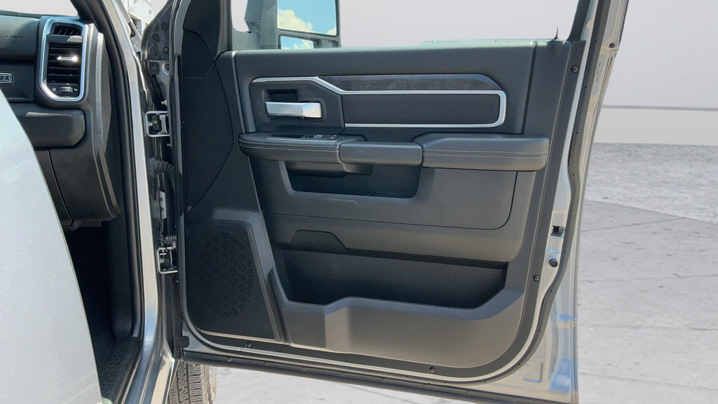 Certified 2024 RAM 3500 Big Horn AWD/4WD image 22