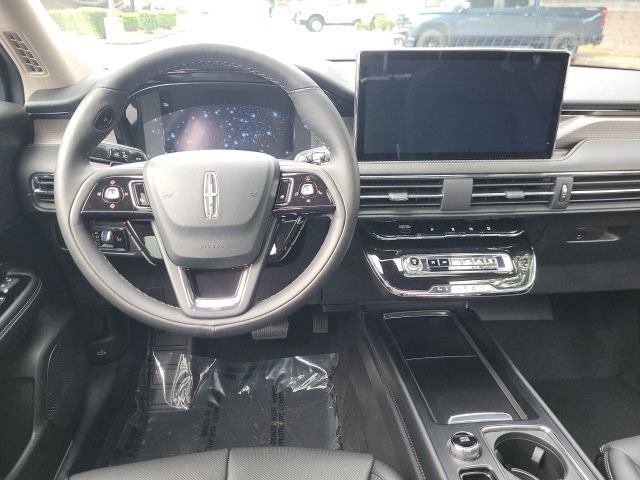 New 2025 Lincoln Corsair Reserve w/ Jet Appearance Package image 16