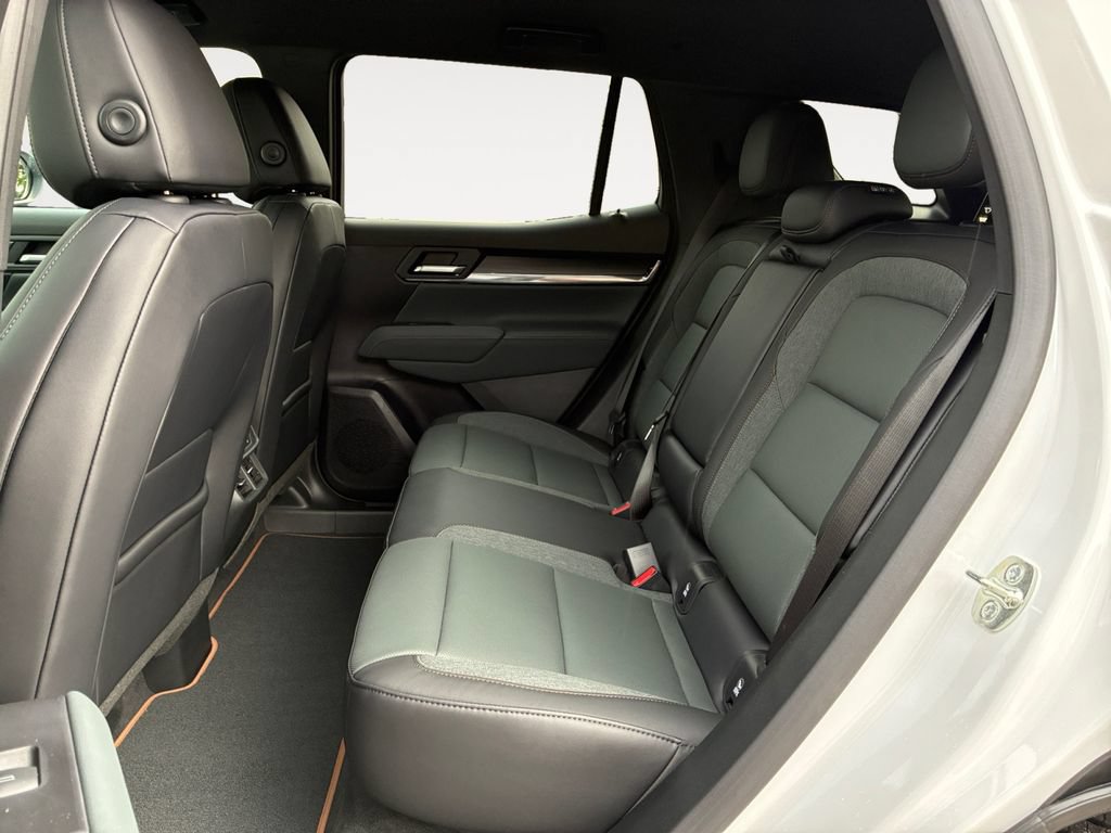 New 2027 GMC Terrain AT4 w/ Convenience Package III AWD/4WD image 13