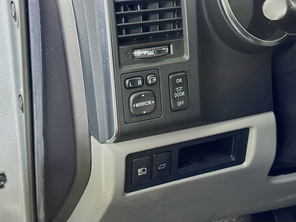 Used 2022 Toyota Sequoia Limited image 23