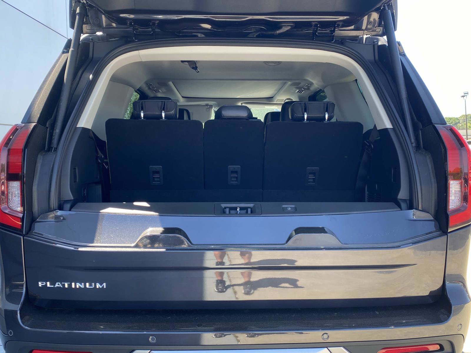 New 2026 Ford Expedition Platinum image 7