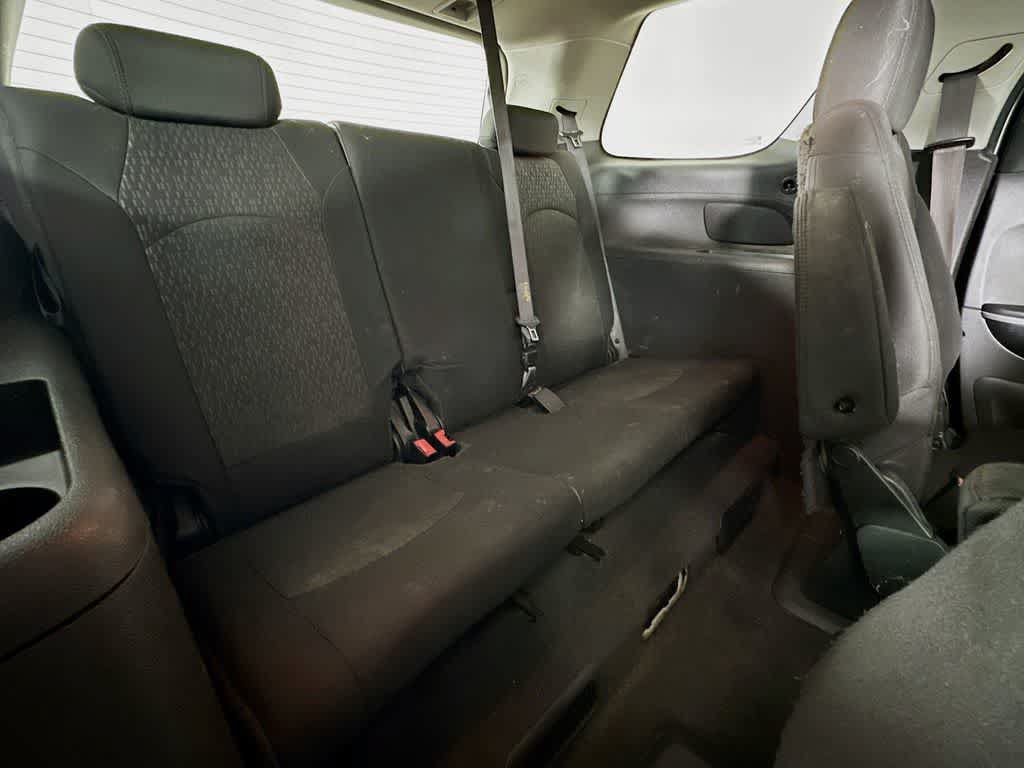 Used 2012 GMC Acadia SLE AWD/4WD image 34