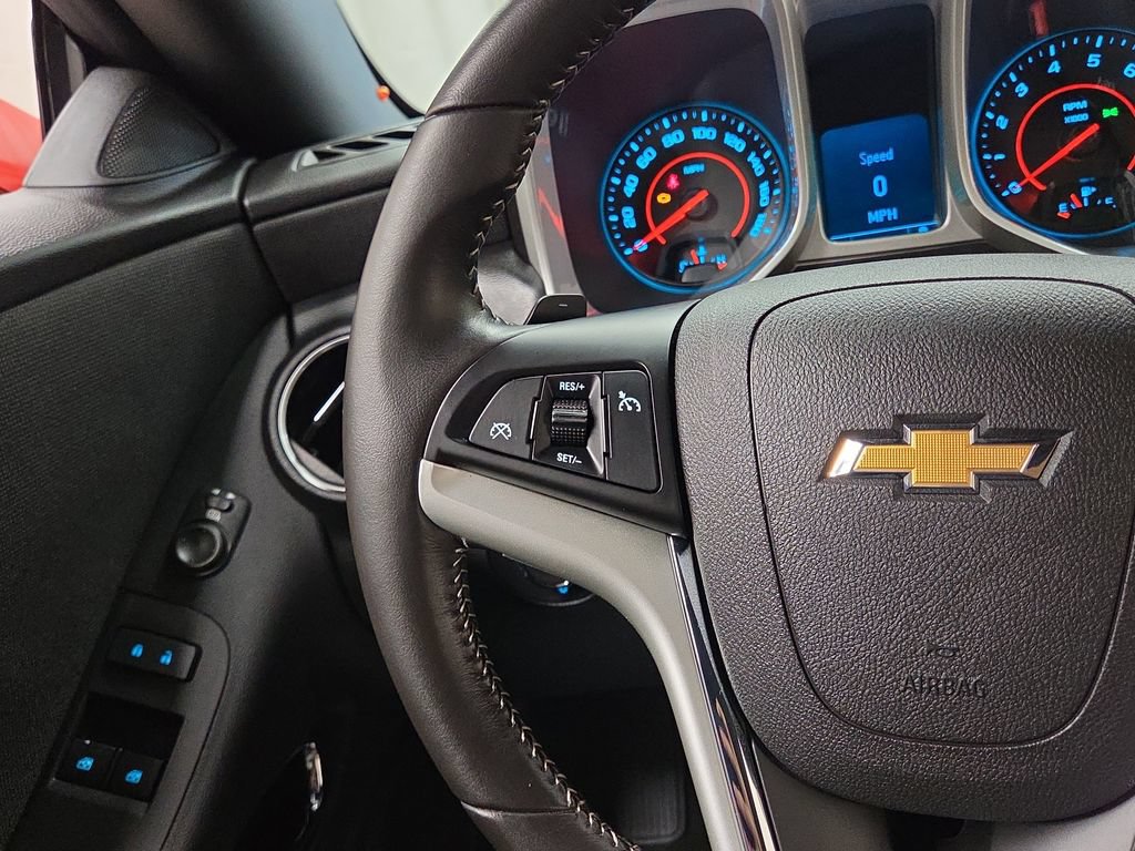 Used 2015 Chevrolet Camaro SS RWD image 16