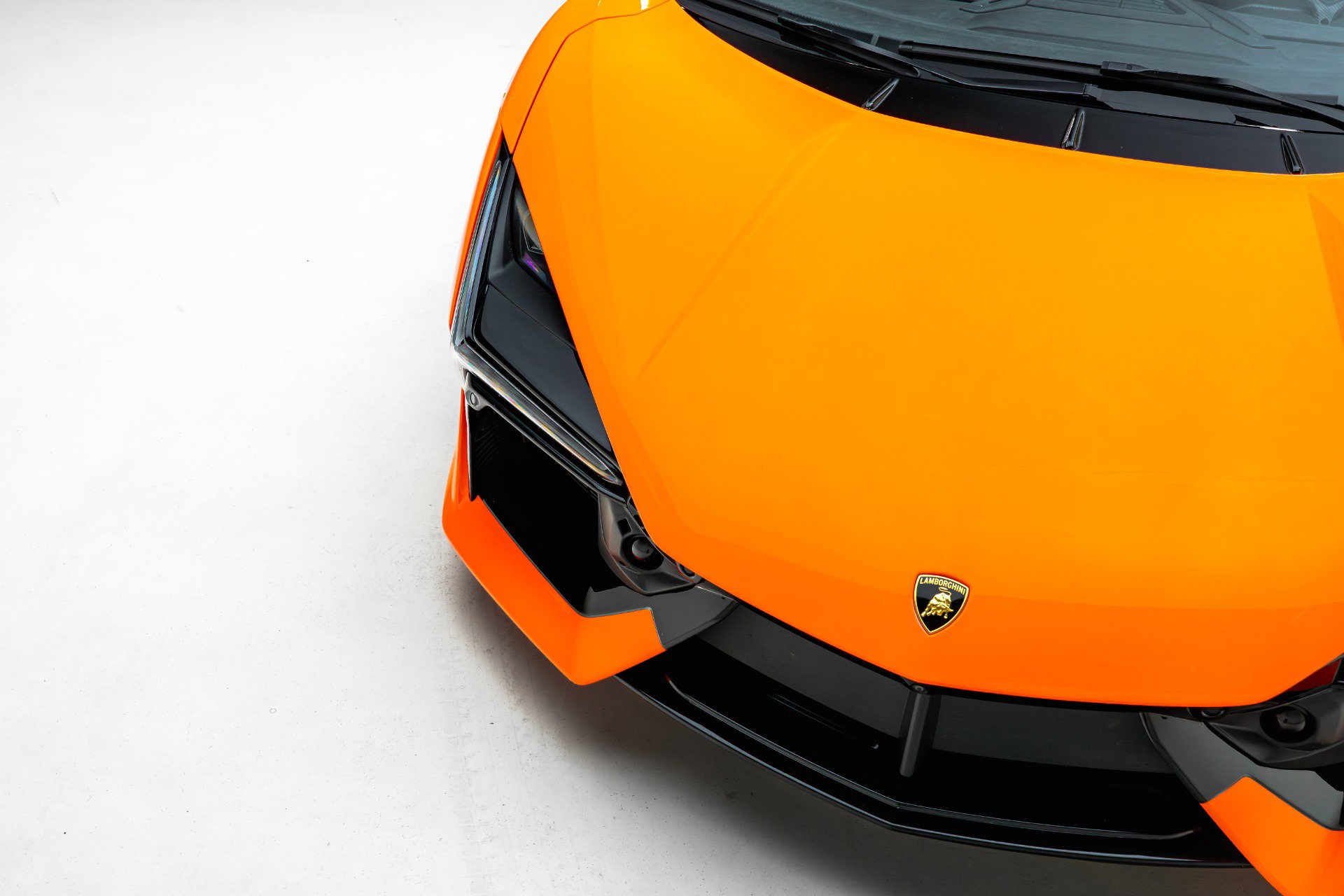 Used 2024 Lamborghini Revuelto AWD/4WD image 15
