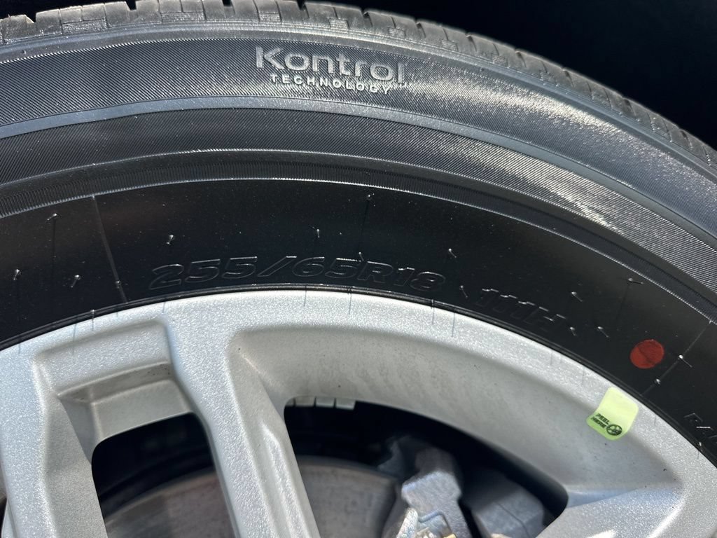 Used 2026 Ford Explorer Active RWD image 33