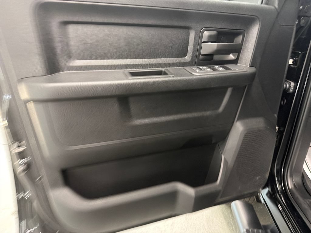 New 2026 RAM 3500 Tradesman AWD/4WD image 10