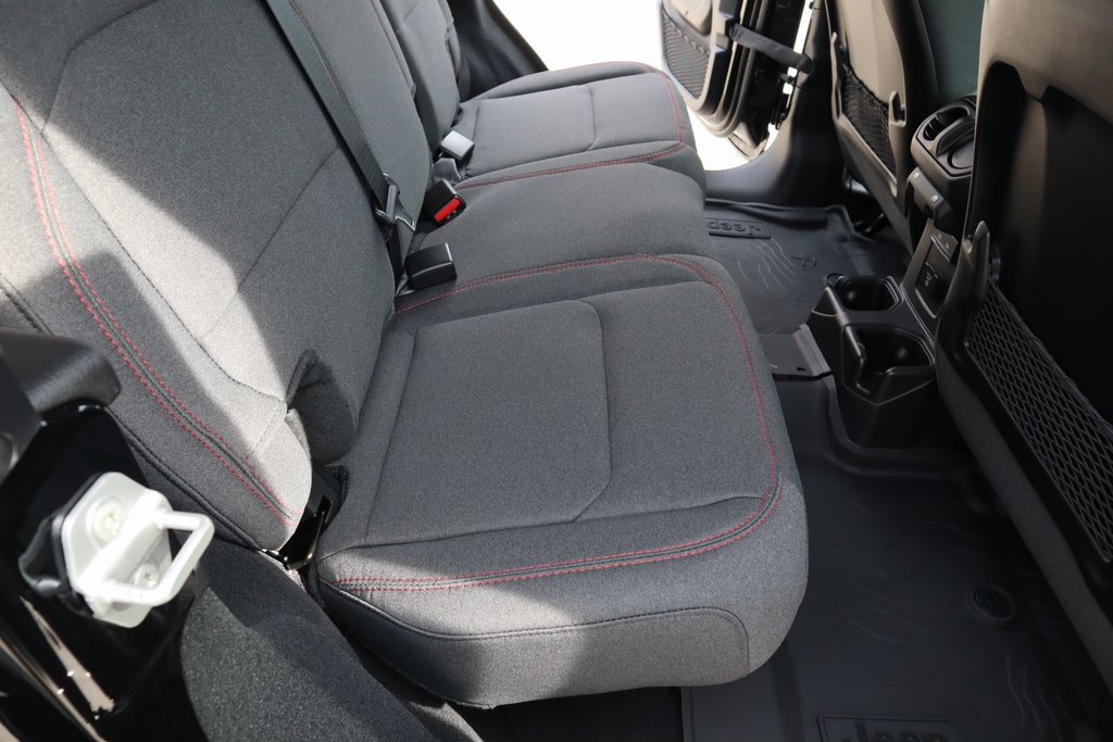 New 2025 Jeep Wrangler Unlimited Rubicon w/ Convenience Group image 14