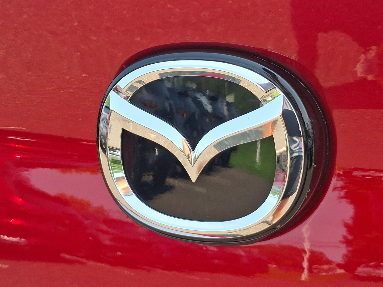 Certified 2025 MAZDA MAZDA3 s FWD image 29