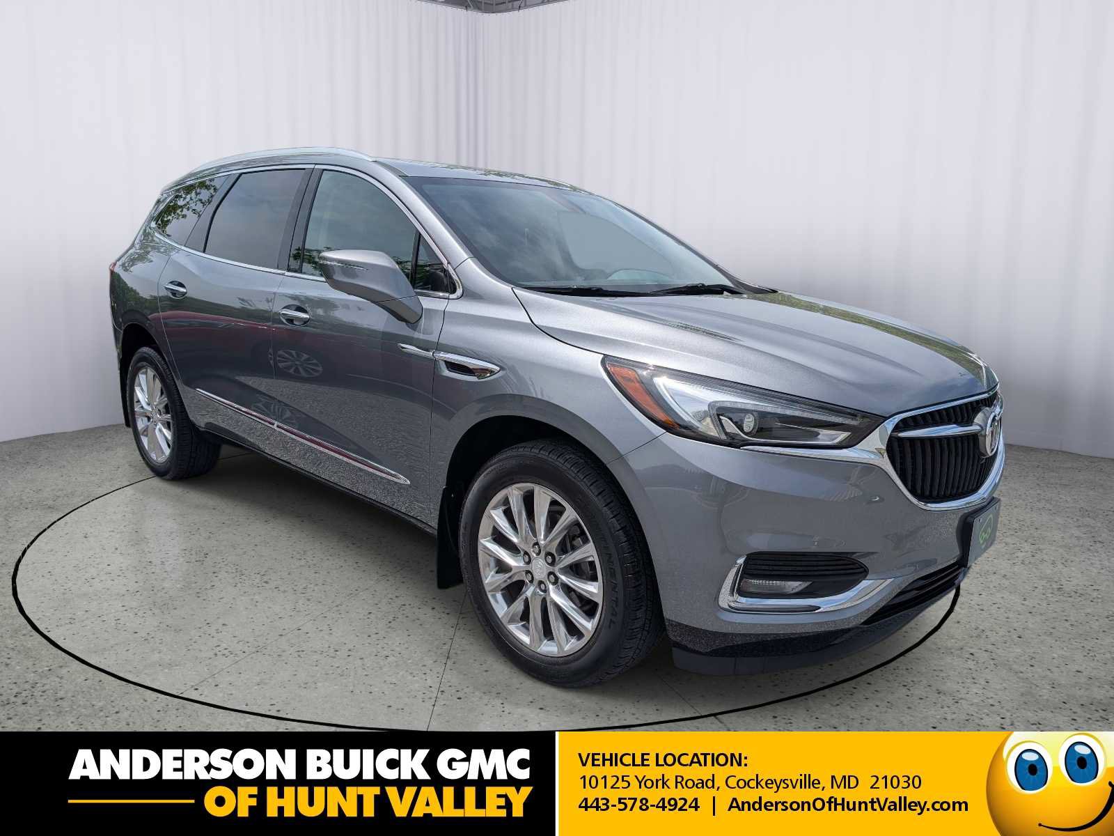 Used 2020 Buick Enclave Essence w/ Sound and Sites Package FWD image 1