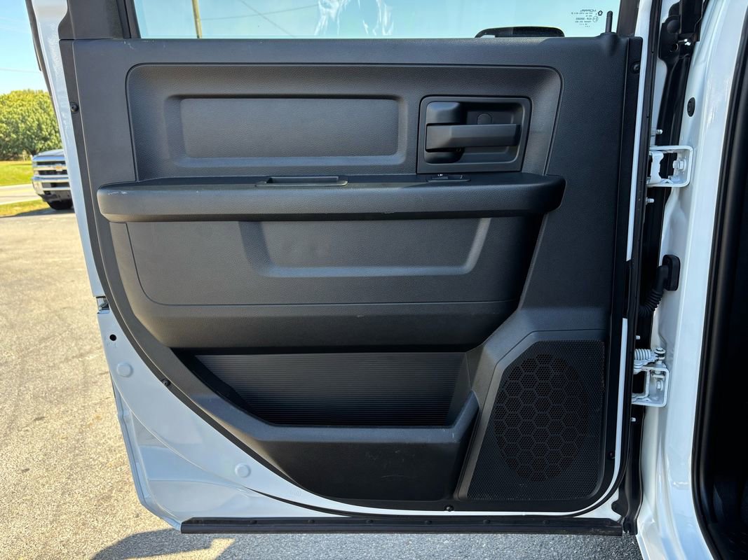 Used 2022 RAM 3500 Tradesman image 21