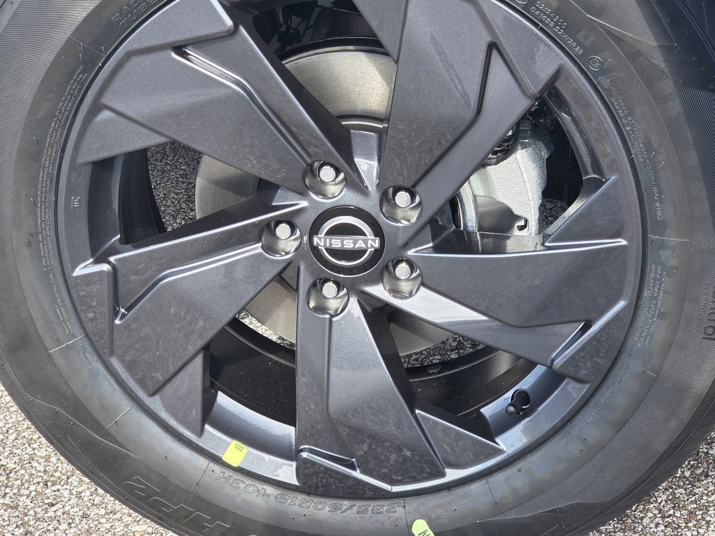 New 2027 Nissan Rogue SV AWD/4WD image 10