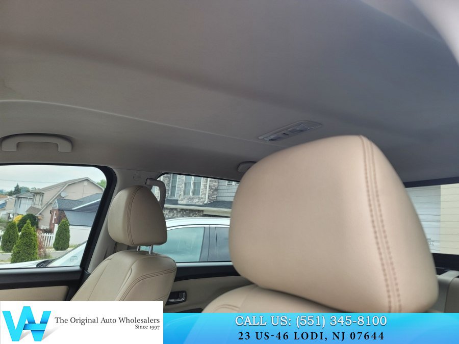 Used 2019 Nissan Titan SL AWD/4WD image 13