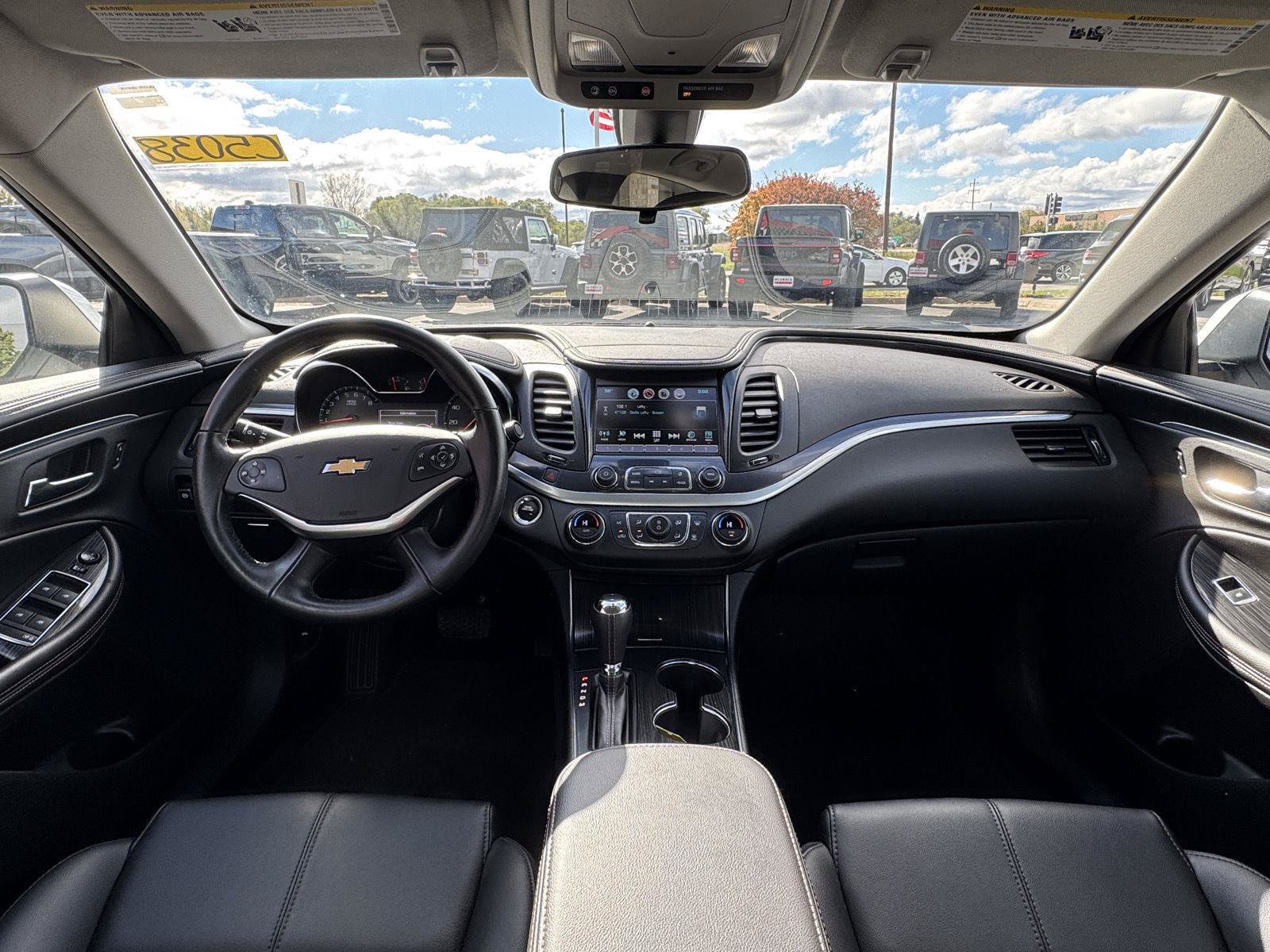 Used 2019 Chevrolet Impala LT FWD image 26