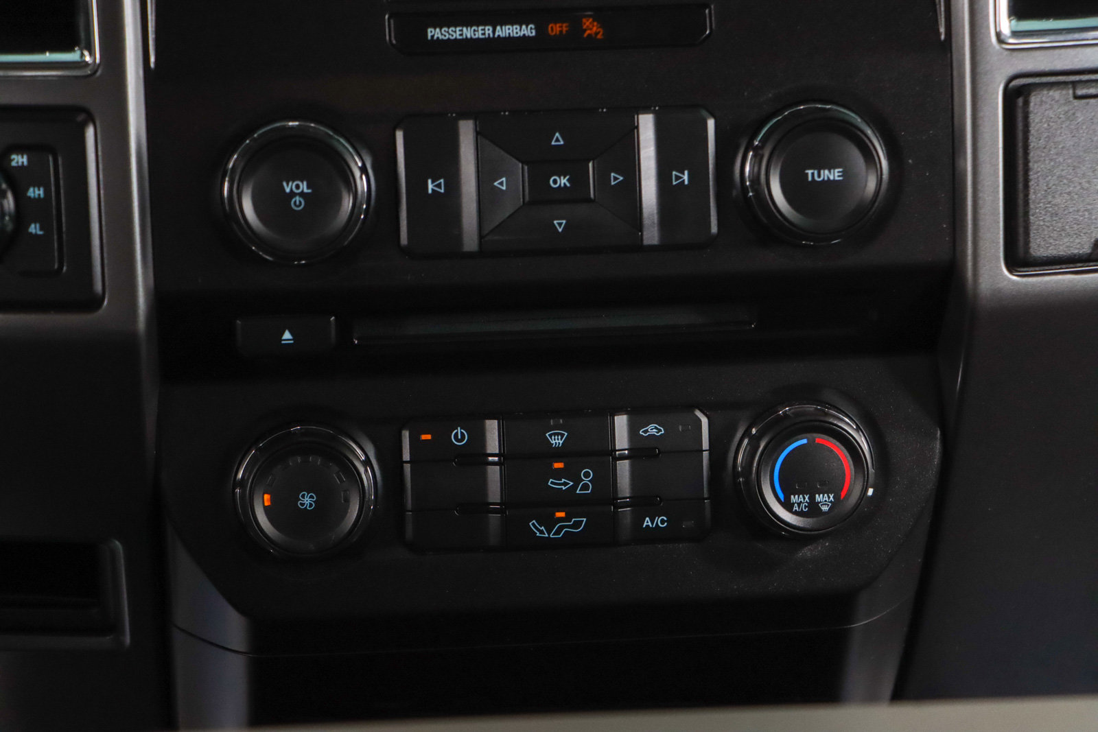 Used 2015 Ford F150 XLT image 19