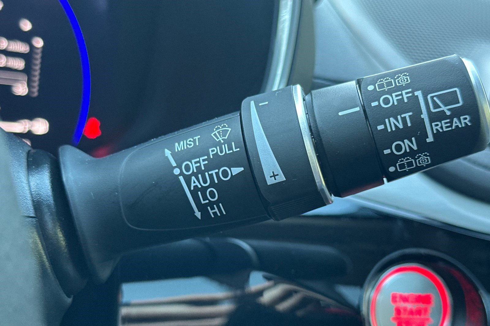 Certified 2025 Acura MDX FWD w/ Technology Package image 34