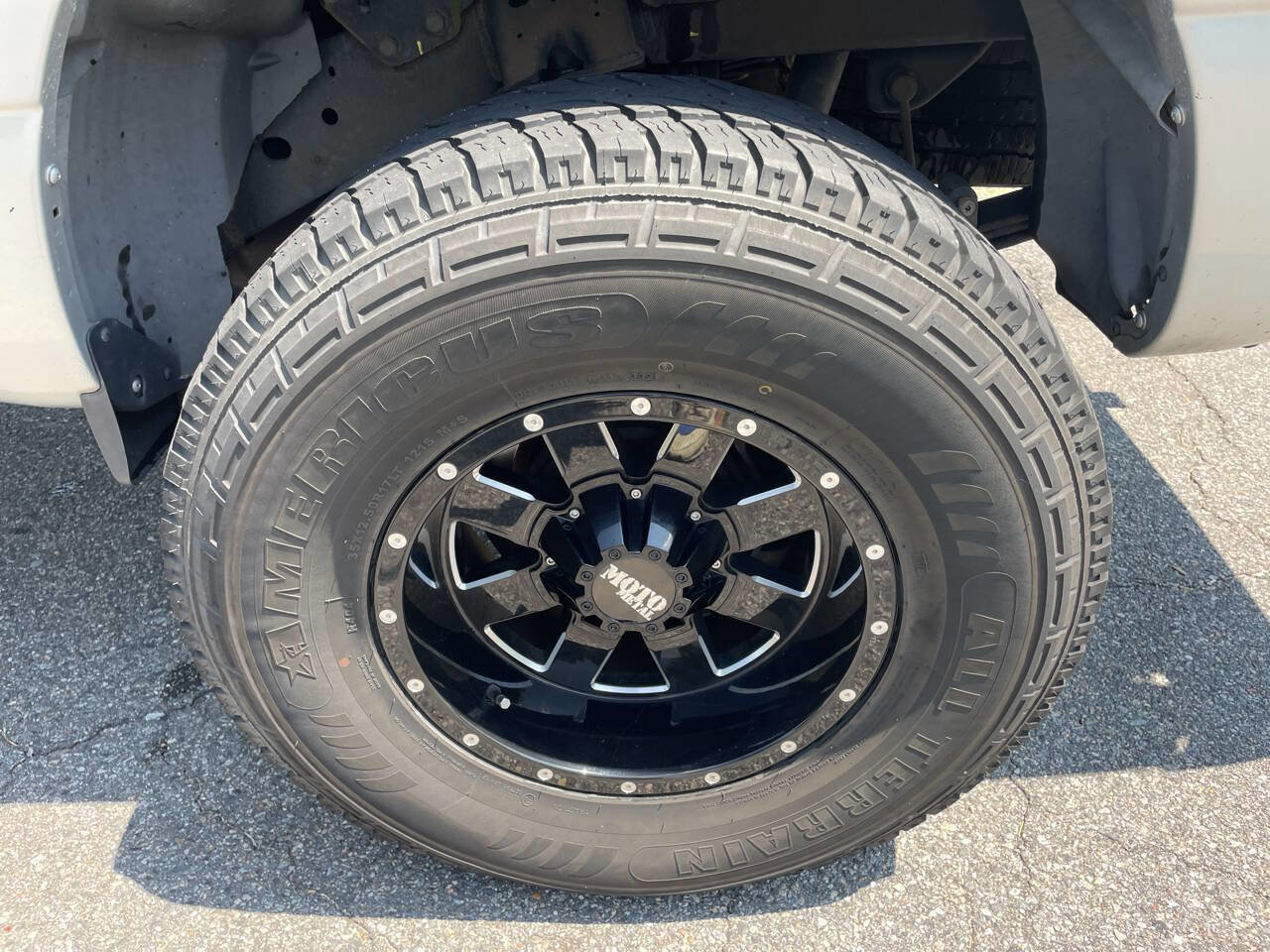 Used 2017 Nissan Titan SV RWD image 11