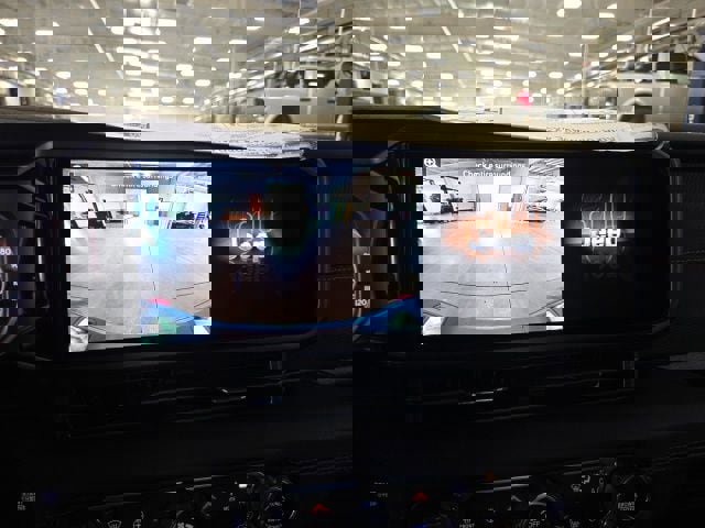 New 2025 Jeep Gladiator Mojave w/ Convenience Group image 18