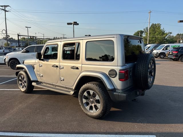 Used 2019 Jeep Wrangler Unlimited Sahara AWD/4WD image 4