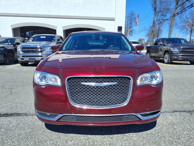 Used 2021 Chrysler 300 Touring L image 3