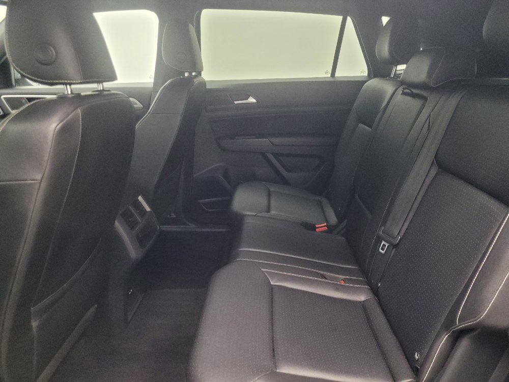 Used 2020 Volkswagen Atlas Cross Sport SE w/ Towing Package AWD/4WD image 18