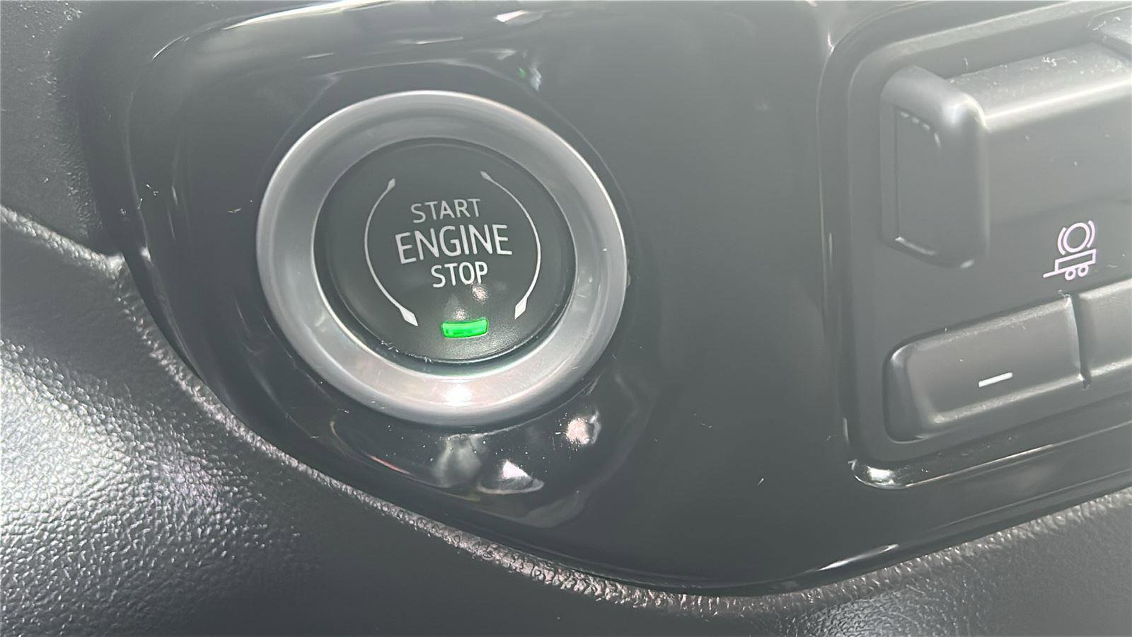 Used 2023 GMC Sierra 1500 SLT image 27