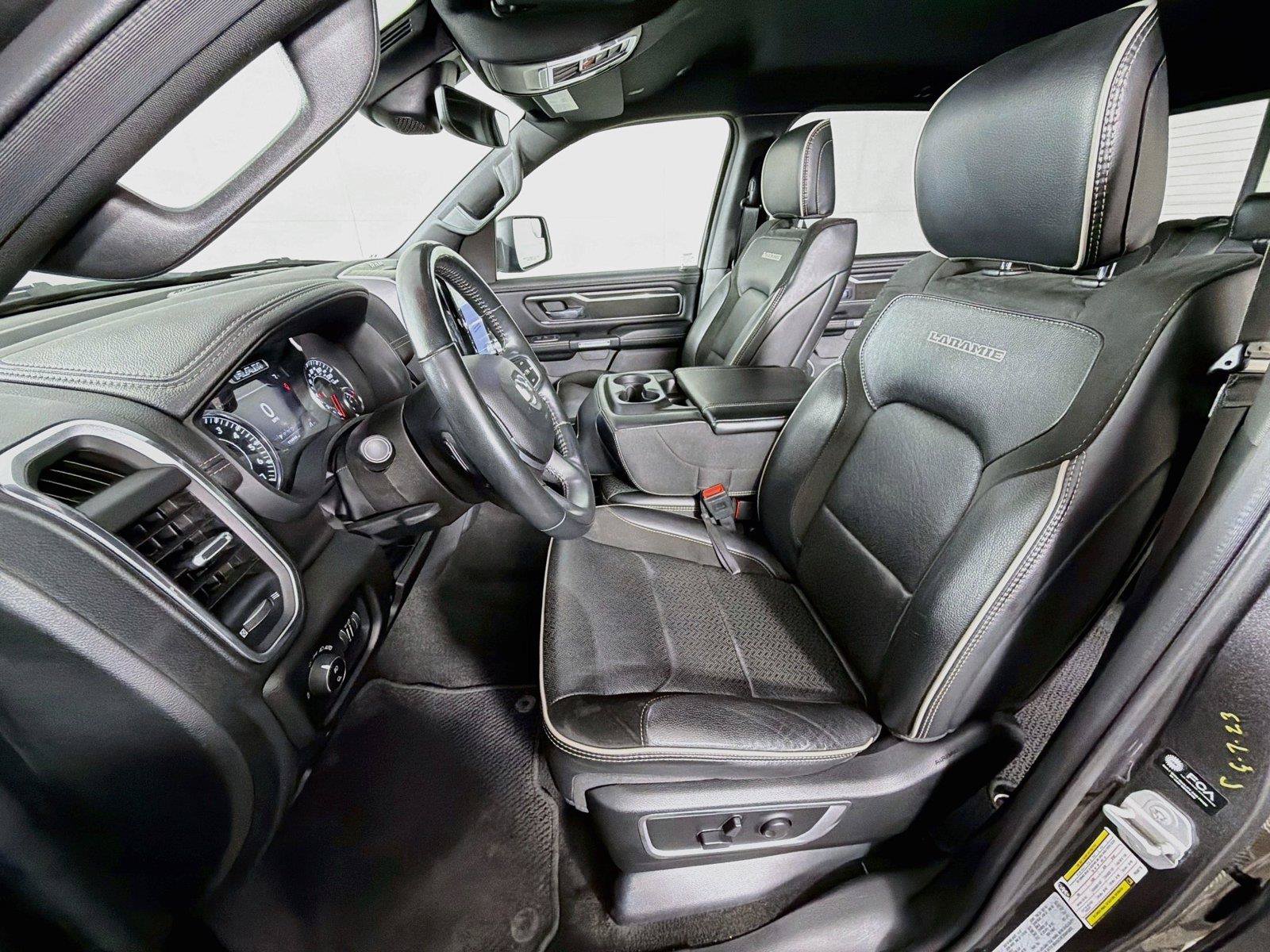 Used 2023 RAM 1500 Laramie AWD/4WD image 2