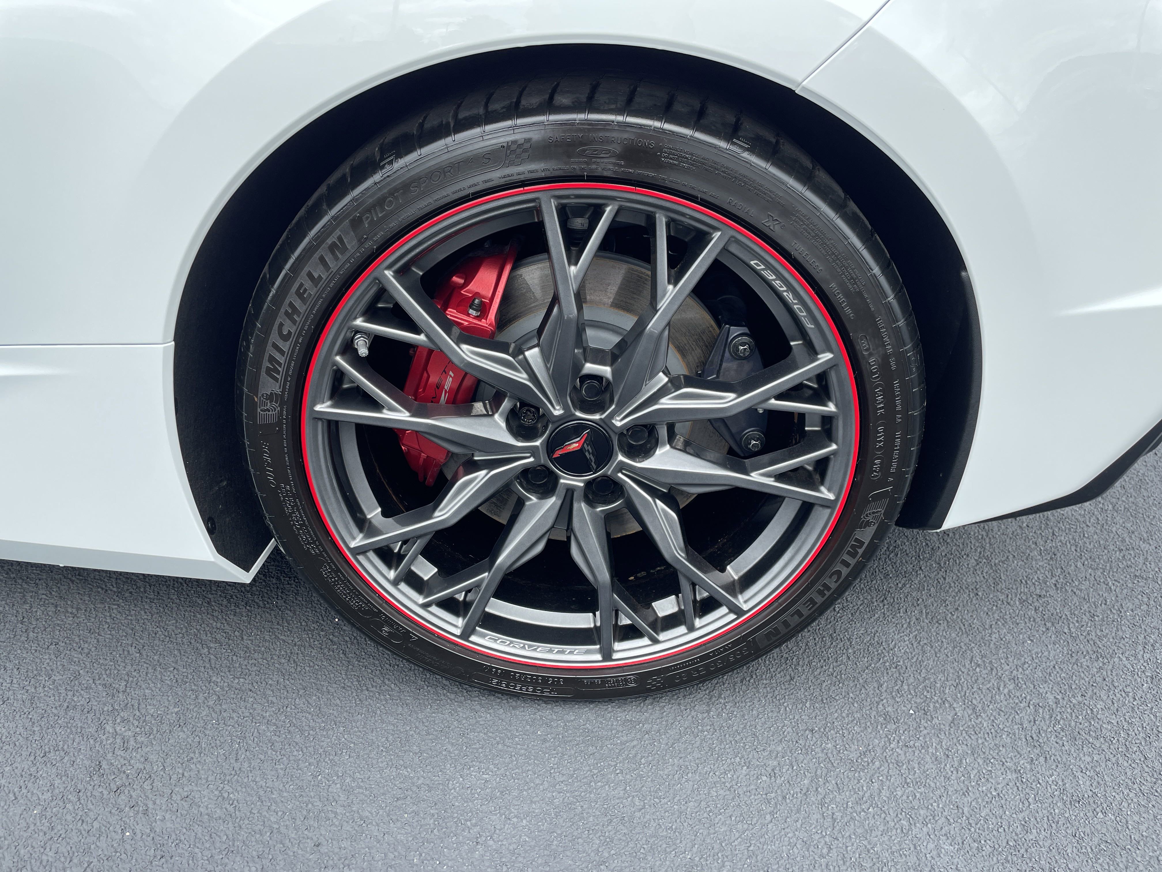 Certified 2024 Chevrolet Corvette Stingray Convertible w/ Z51 Performance Package image 27