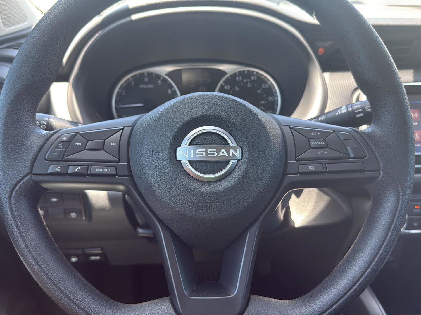 New 2025 Nissan Kicks Play S image 17