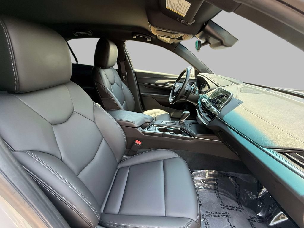 Used 2021 Cadillac CT4 Luxury RWD image 14