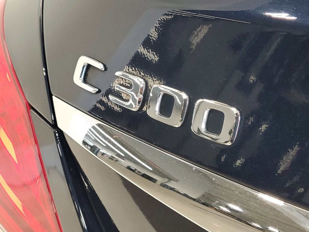 Used 2018 Mercedes-Benz C 300 4MATIC Sedan image 9