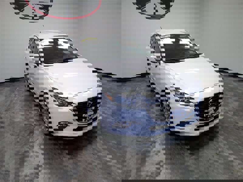 Used 2017 MAZDA MAZDA3 Touring image 1